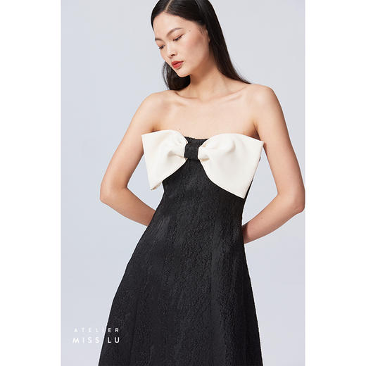 【黑色果冻海】米白蝴蝶结立体肌理质感面料黑色长款连衣裙/0000061 商品图3