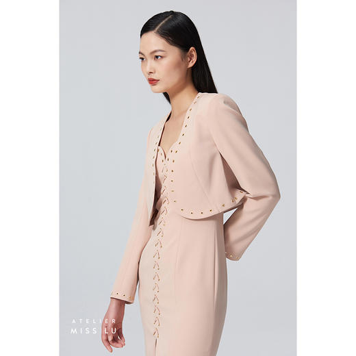 【焦糖皮囊】强势金属气眼设计垫肩短款造型裸驼色外套/00183 商品图2