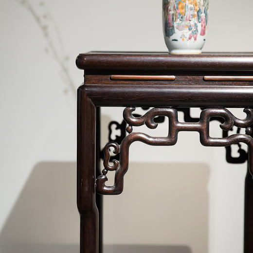 清代 红木如意卷草纹方形高花几（一对） 商品图3