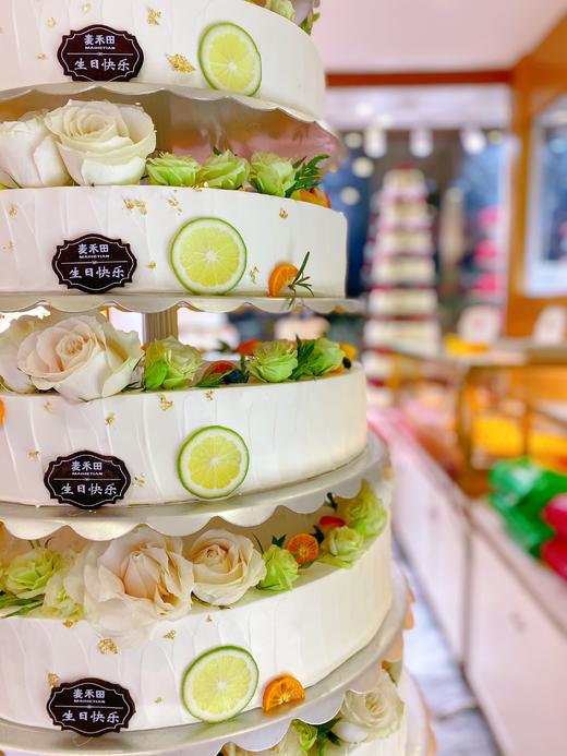 春意盎然（多层蛋糕需要提前1天预订，图片规格是60CM9层，加急请联系客服18926709933） 商品图1