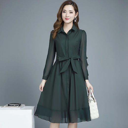 YWE  820时尚气质优雅长袖翻领连衣裙 商品图2
