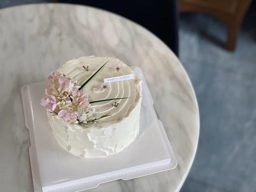 绣球鲜花少女奶油生日蛋糕 商品图0