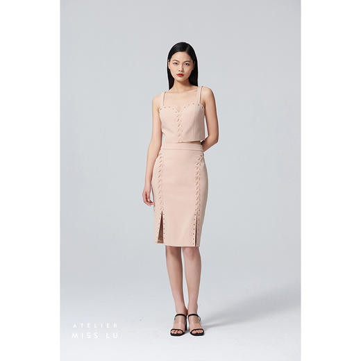 【桃乐茜的来信】爱心领气眼绑带设计吊带裸驼色短款上衣/00184 商品图0