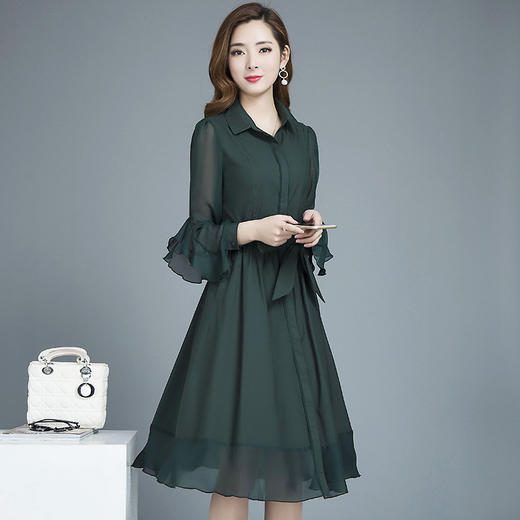 YWE  820时尚气质优雅长袖翻领连衣裙 商品图3
