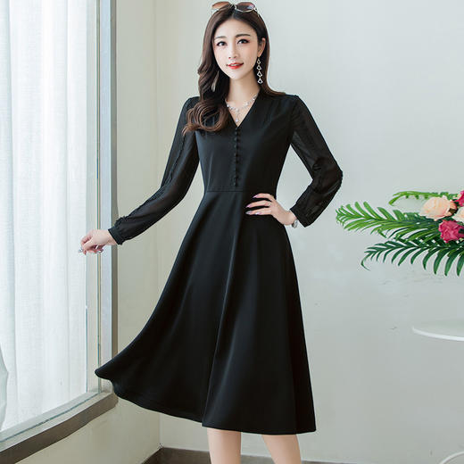 YWE  YDY2132时尚气质优雅V领长袖连衣裙 商品图1