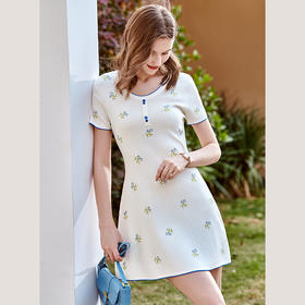 欧芮儿法式针织连衣裙2021春夏新款圆领绣花短袖短款复古收腰裙子