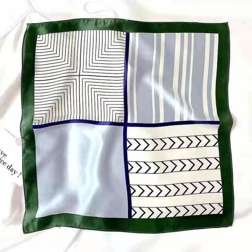 【内购不退换】【魔法丝巾】【一抹色彩 点亮整身搭配】【现货】臣禾【经典实用款】方巾好用又好看仿真丝锻面【多场合搭配用途】S211270330 商品图12