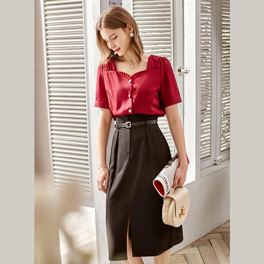 欧芮儿红色方领衬衫女2021新气质泡泡袖复古港味宫廷风设计感上衣 商品图0