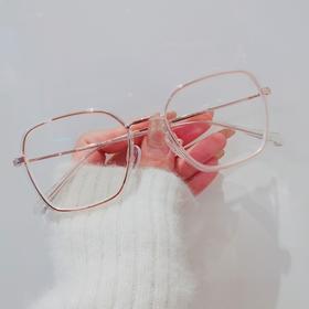 小红书爆款-小香透明宽边框架眼镜