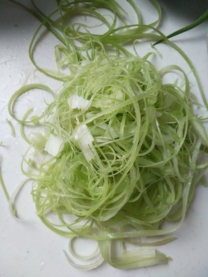 怎样炒出饭店级别的幼嫩西芹(附正确的西芹处理手法)的做法 步骤10