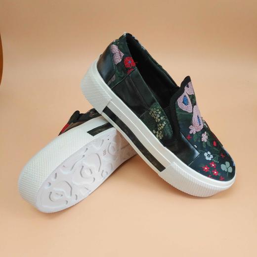 LFGJ0226设计师款春季中性复古拼接女单鞋 商品图2