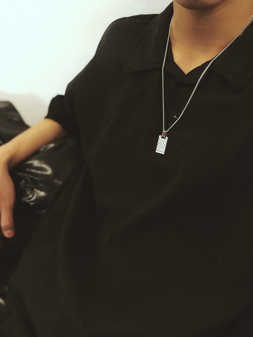 Guc *i 格纹珐琅方牌项链 商品图8