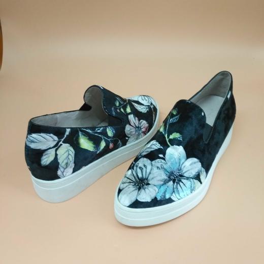 LFGJ 5402设计师款中性复古进口金丝绒款女单鞋（随意剪裁，花色不对称） 商品图5