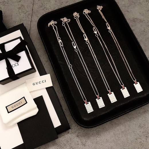 Guc *i 格纹珐琅方牌项链 商品图6