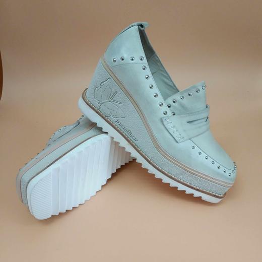 LFGJ 2408  潮流休闲坡跟春秋款女单鞋 商品图2