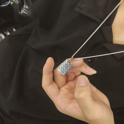 Guc *i 格纹珐琅方牌项链 商品图7