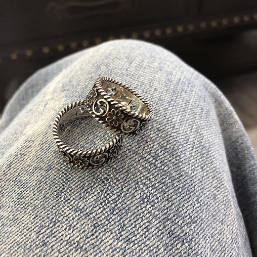 Gucci 雏菊纯银 InterlockingG 女士戒指 窄8.5mm 商品图3