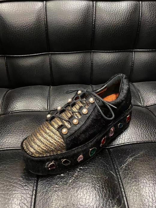 LFGJ 3836 设计师款编织马毛松糕底女鞋 商品图6