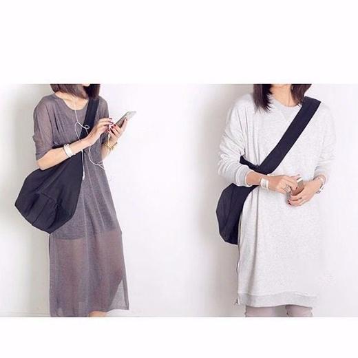 韩国ulzzang斜跨包港风原宿纯色大包男女单肩斜挎包大容量健身包 商品图3