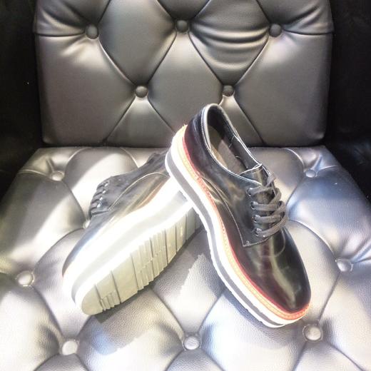 LFGJ  6101设计师款松高底女鞋 商品图4