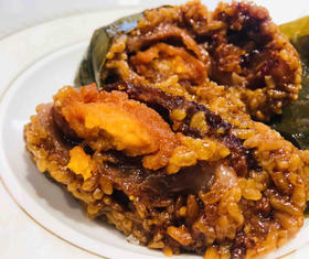 上海弄堂手工粽王，爱马仕粽，新糯米➕黑猪肉，用料十足，无添加，让人念念不忘…每一口都是料都是肉