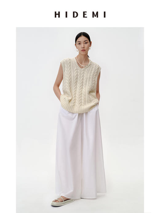 HIDEMI 美利奴羊毛绞花V领背心 原白色/藏蓝色 商品图0