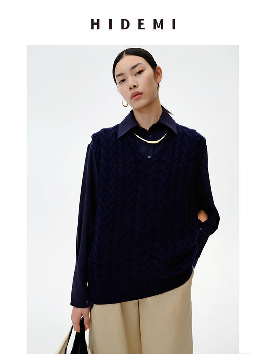 HIDEMI 美利奴羊毛绞花V领背心 原白色/藏蓝色 商品图11