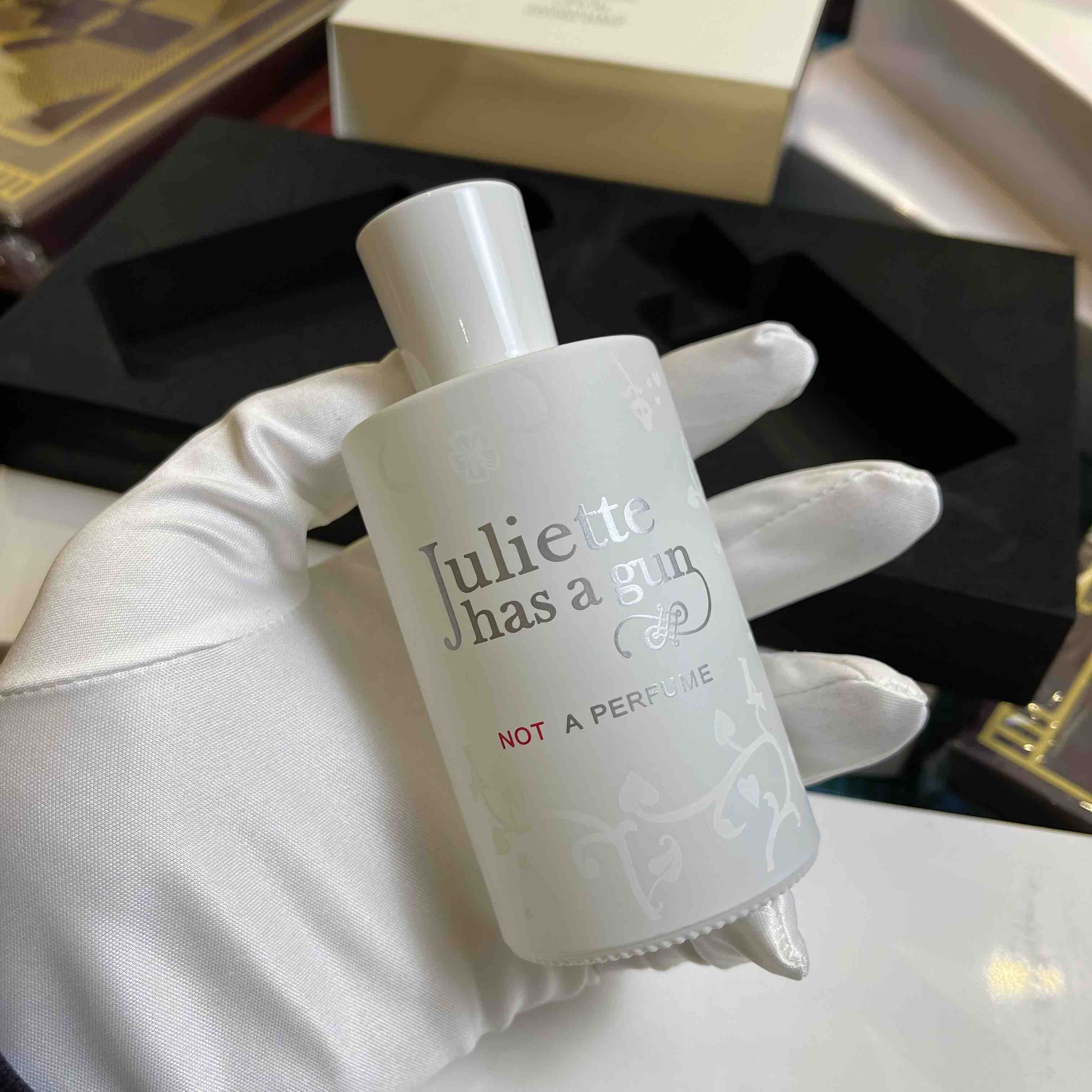 配枪朱丽叶-不是香水