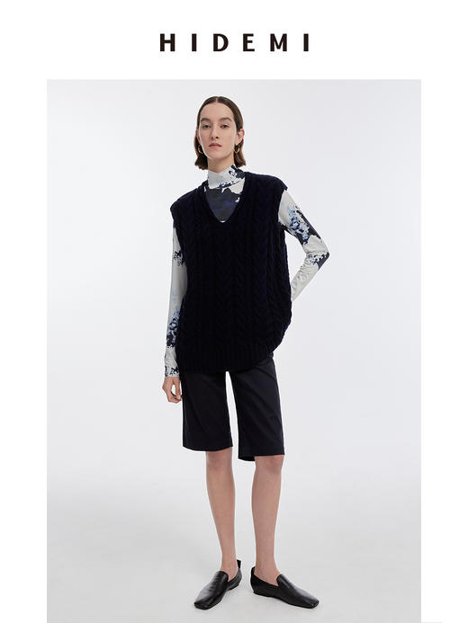 HIDEMI 美利奴羊毛绞花V领背心 原白色/藏蓝色 商品图13