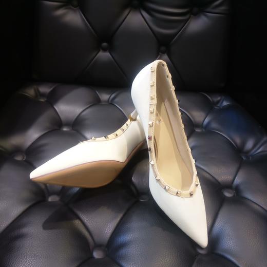 lfgj jeans BK102铆钉细跟尖头女鞋 商品图9