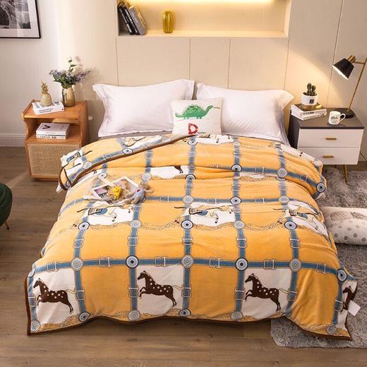 新款牛奶绒午休毯 商品图0