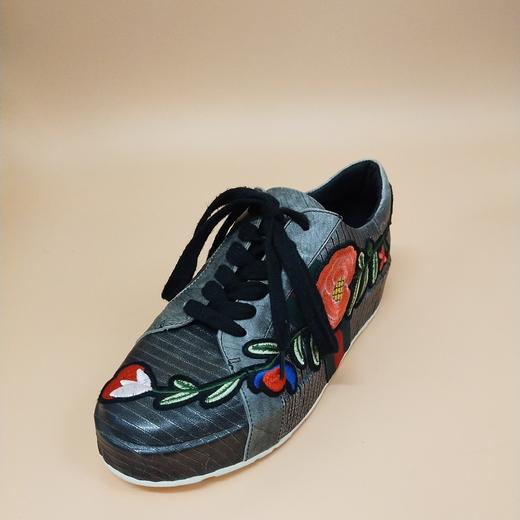 LFGJ  1108  时尚潮流刺绣板鞋 商品图6