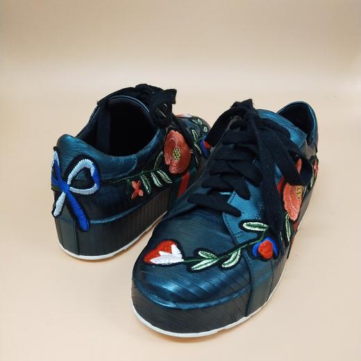 LFGJ  1108  时尚潮流刺绣板鞋 商品图3