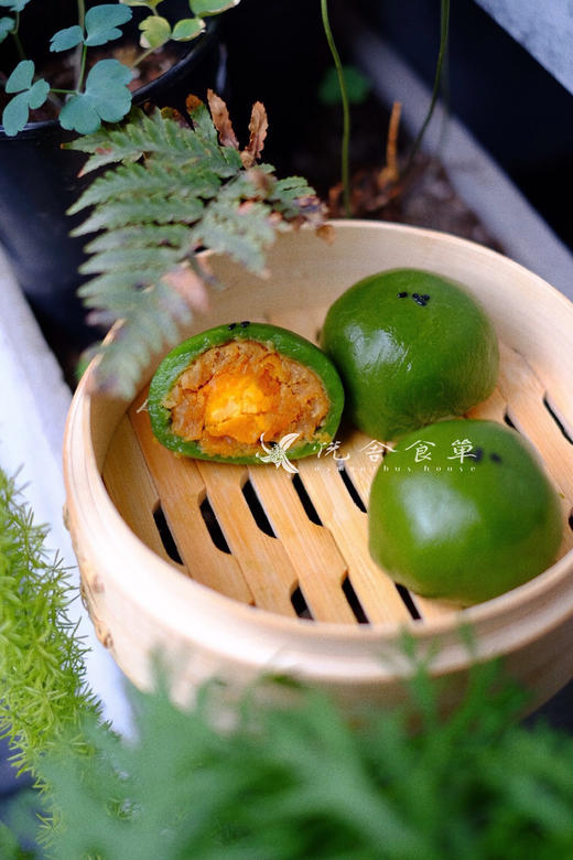 蛋黄肉松青团 商品图2