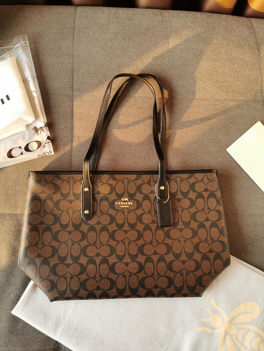 coach老花托特包/黑色老花 商品图5