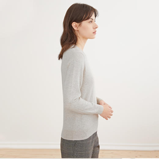 羊绒世家早春新品女士V领100%山羊绒衫内搭保暖针织套头毛衣 商品图4