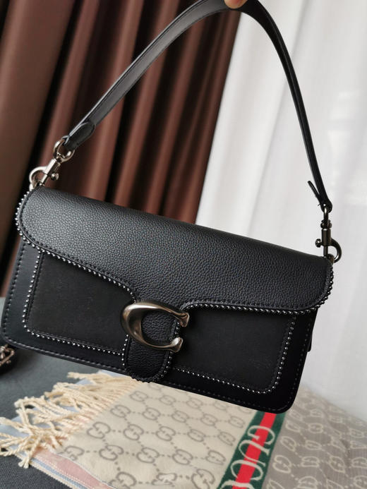 coach tabby蔻驰珠链酒神包-黑色 商品图3