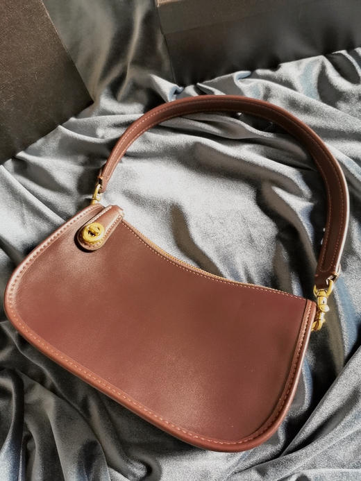 coach swinger全皮腋下麻将包4色 商品图1