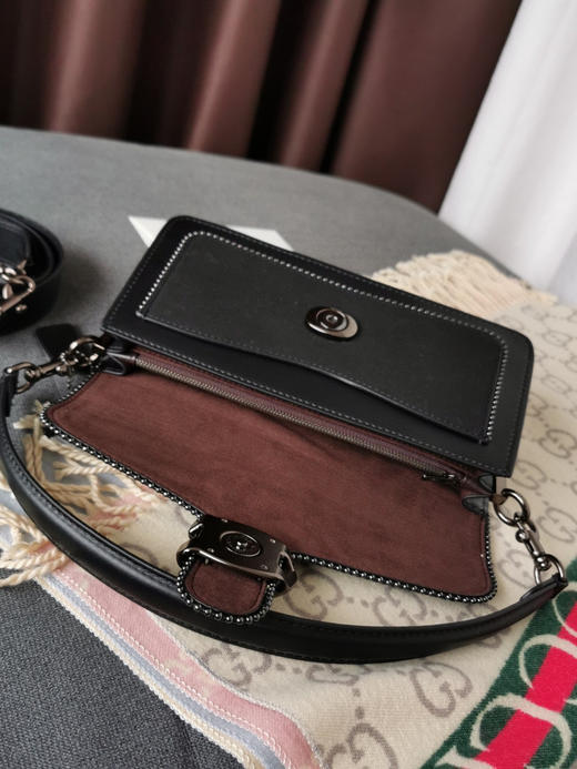 coach tabby蔻驰珠链酒神包-黑色 商品图5