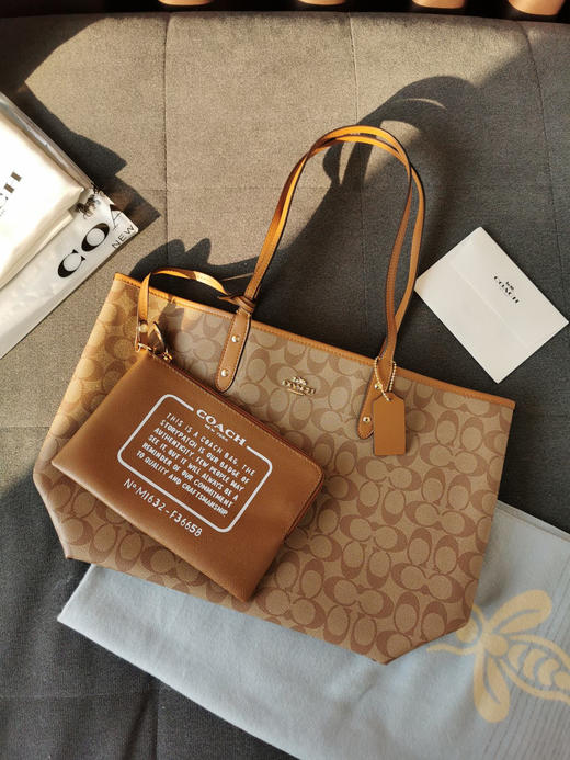 coach老花托特包/啡色老花 商品图6