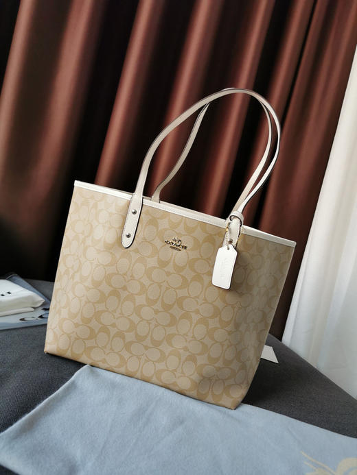 coach老花托特包/白色老花 商品图5