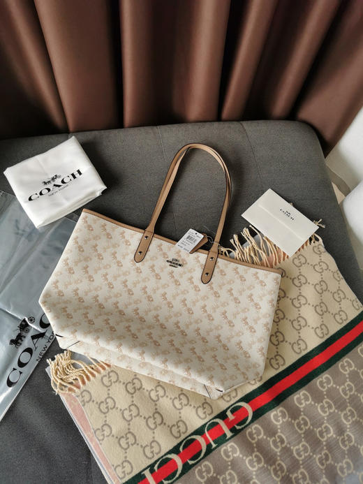 coach tote马车杏色托特包 商品图0