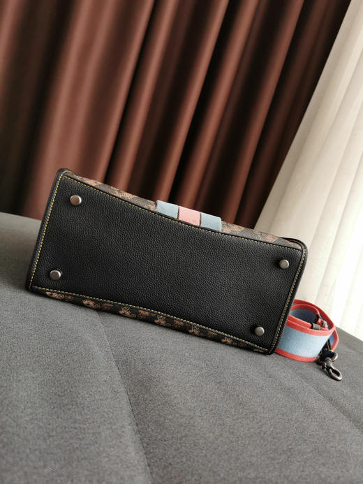 Coach蔻驰马车30号托特包-黑色条纹款 商品图8