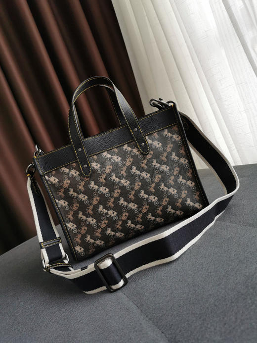 Coach蔻驰马车30号托特包-黑色 商品图1