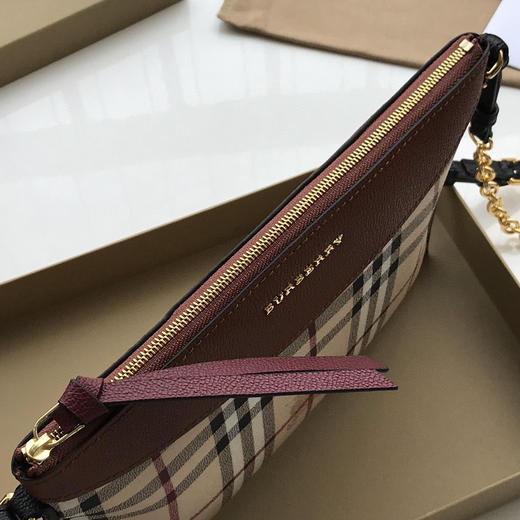 格纹拼皮革斜背包➰棕色 商品图3