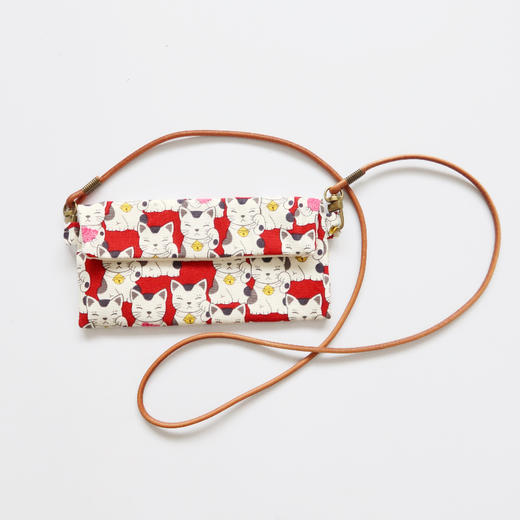 HUJI祤集Comfy斜挎包风の花招财猫猫和小鱼 商品图2