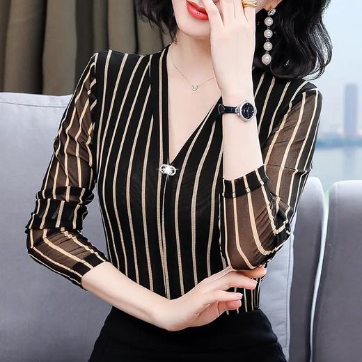 MZ-MZ9737春季新款时尚百搭条纹V领网纱打底衫 商品图1
