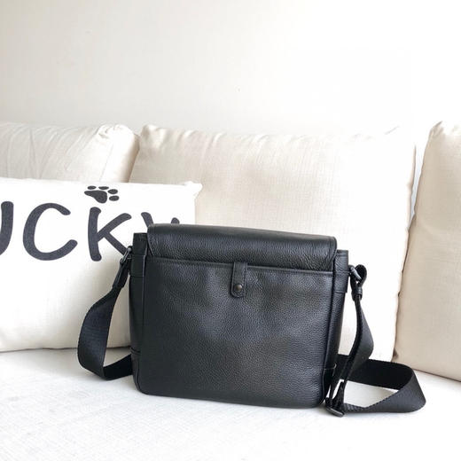 最新男士斜背包 商品图2