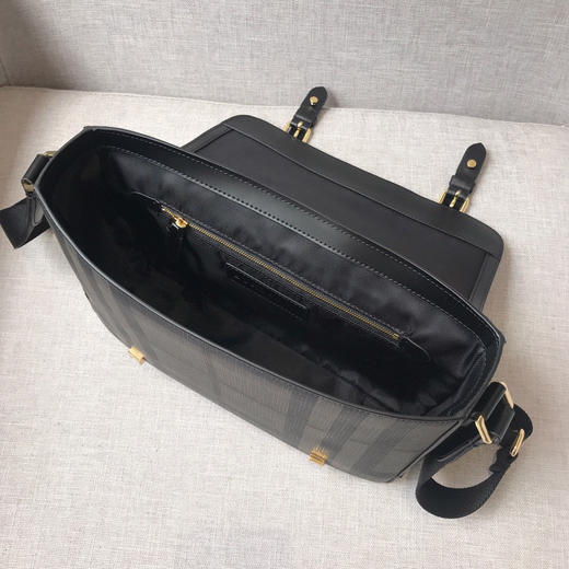 双扣男士邮差包-棕 商品图7