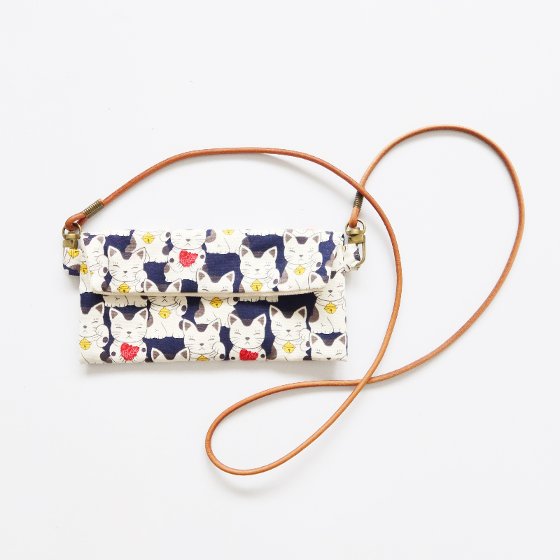 HUJI祤集Comfy斜挎包风の花招财猫猫和小鱼